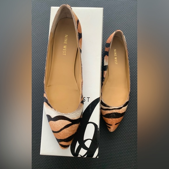 Nine West Flats - Picture 2 of 4